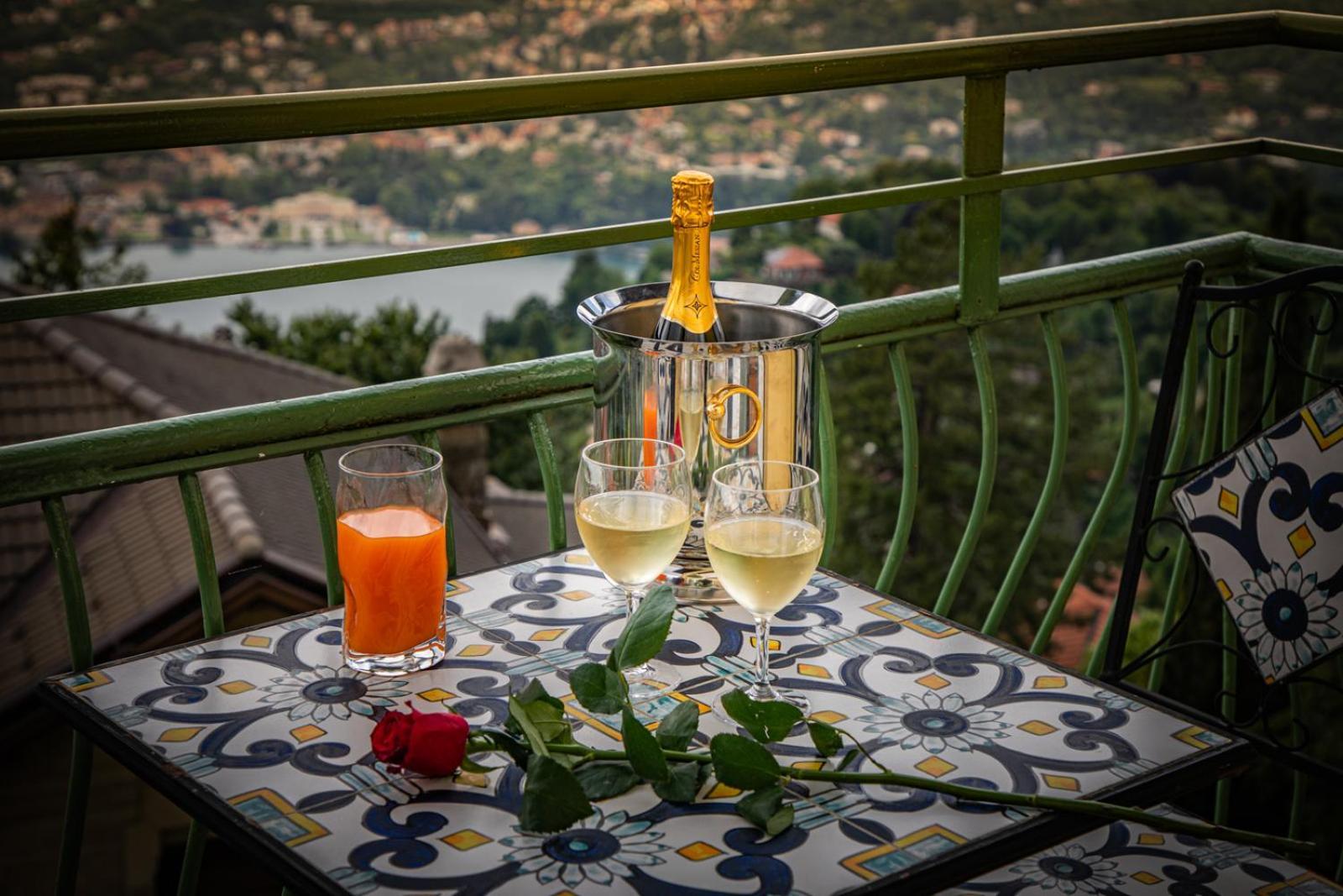 Hotel Vista Lago Brunate Εξωτερικό φωτογραφία