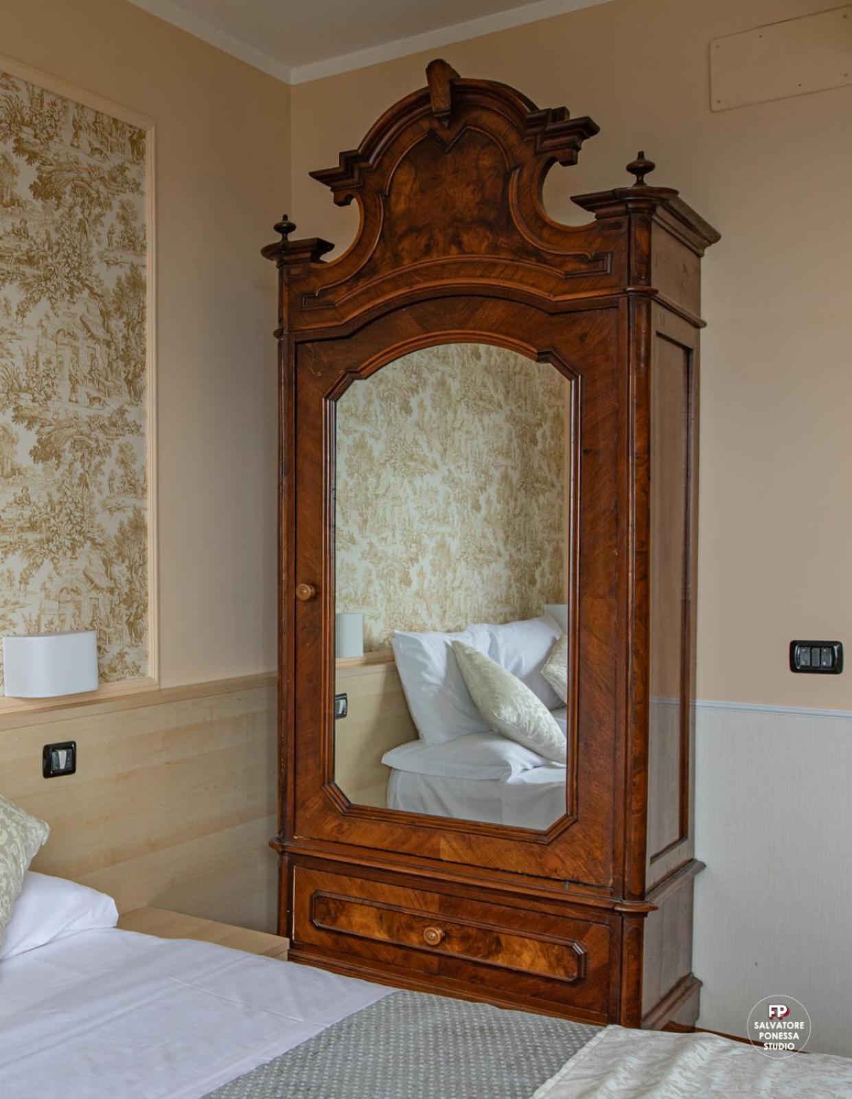 Hotel Vista Lago Brunate Εξωτερικό φωτογραφία